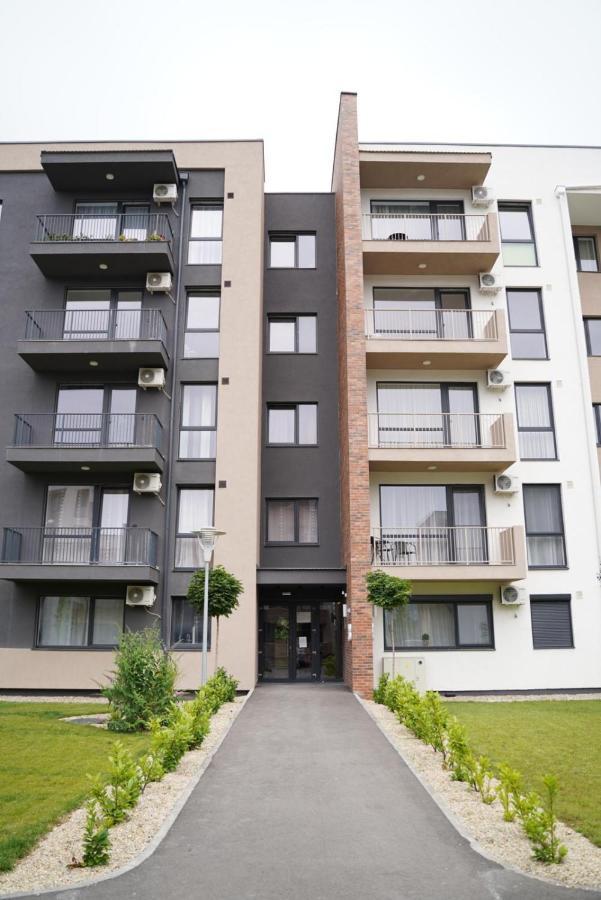 Silence Appartments Oradea Extérieur photo